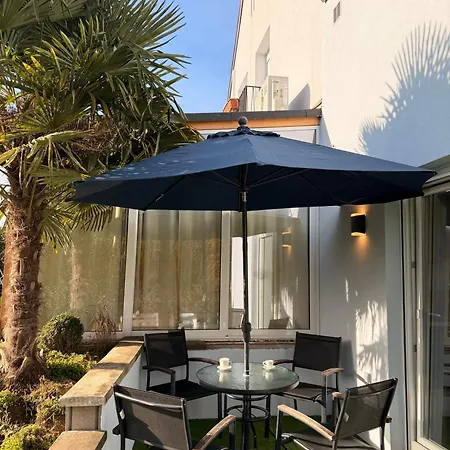 4 Star 1 Stop To Strasbourg Centre Street Parking Ac Appartement Mundolsheim