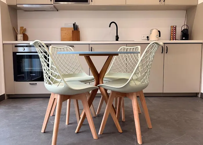 4 Star 1 Stop To Strasbourg Centre Street Parking Ac Appartement *