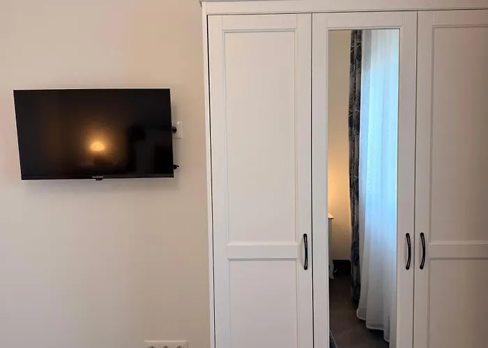 4 Star 1 Stop To Strasbourg Centre Street Parking Ac Appartement *